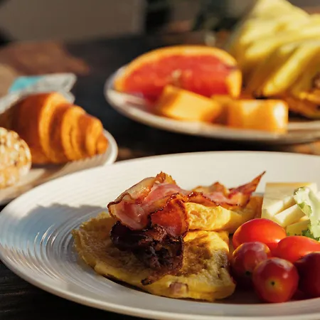 Mirabilis Bed and breakfast 4*